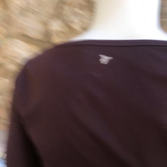 Old Navy Active Cropped Long Sleeve Purple Top Zipped Pocket Women's Size Small - Picture 4 of 7